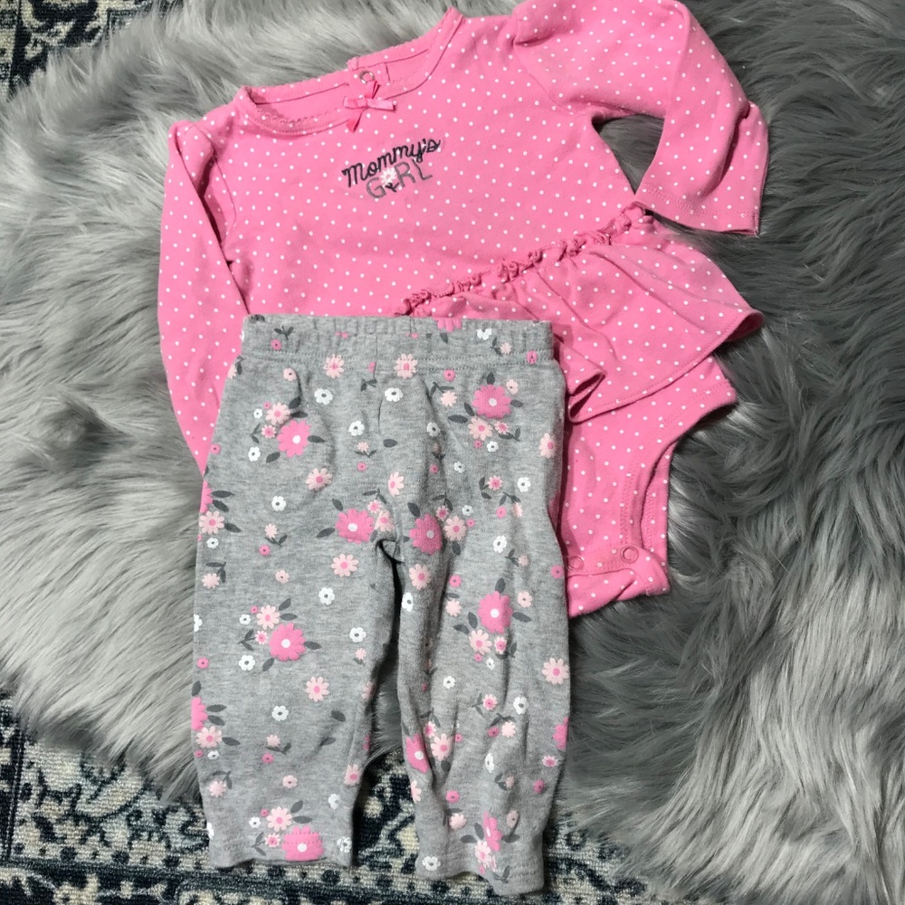 Child of mine by Carter's 12M Mommy's girl outfit
